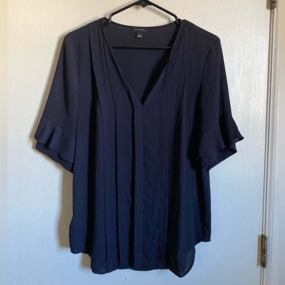 *Ann Taylor Navy V-Neck Pleated Detail Medium Short Flutter Sleeve Blouse #S